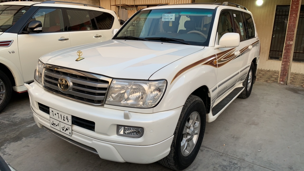 تۆیۆتا لاند کروزەر